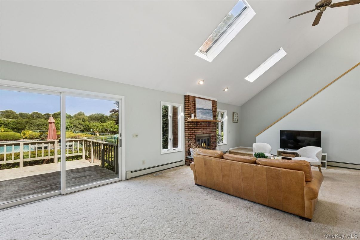 Fireplace, Interior, Living room, Recessed Lighting