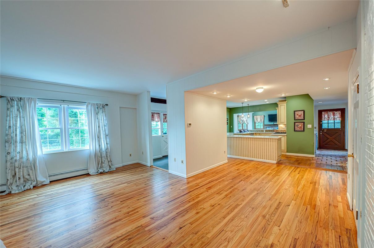 Empty room, Interior, Kitchen, Recessed Lighting, Wood Texture Flooring