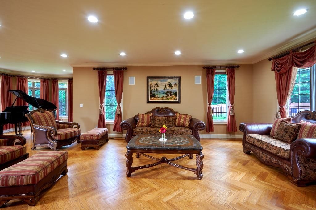 Interior, Living room, Piano, Recessed Lighting, Wood Texture Flooring