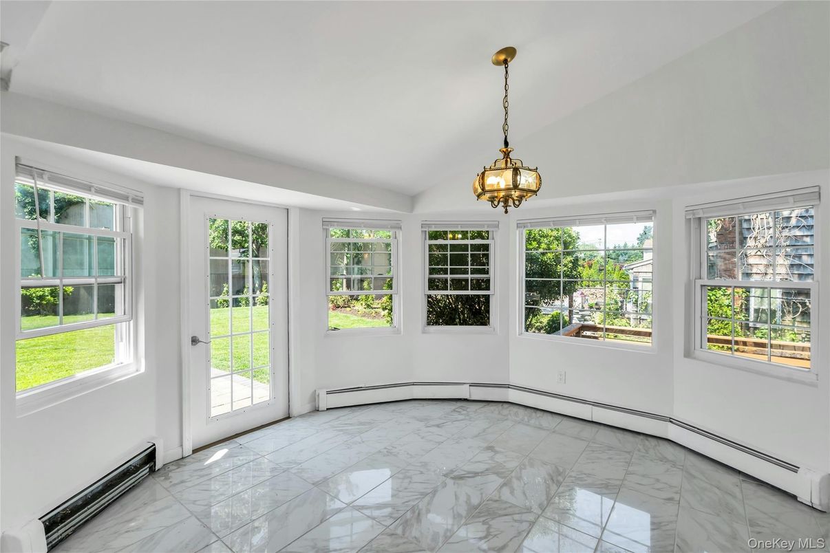 Empty room, Interior, Marble, Pendant Lights