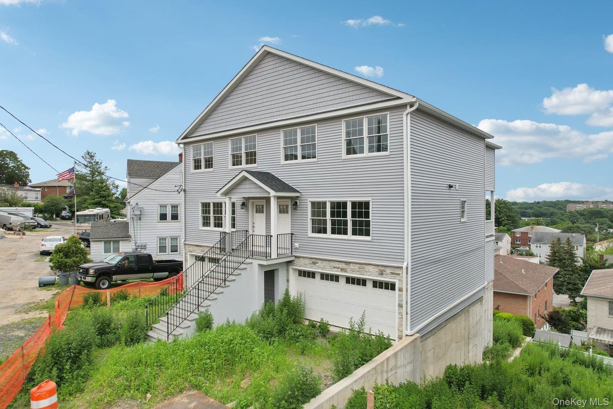 Attached, Exterior, Facade, Georgian