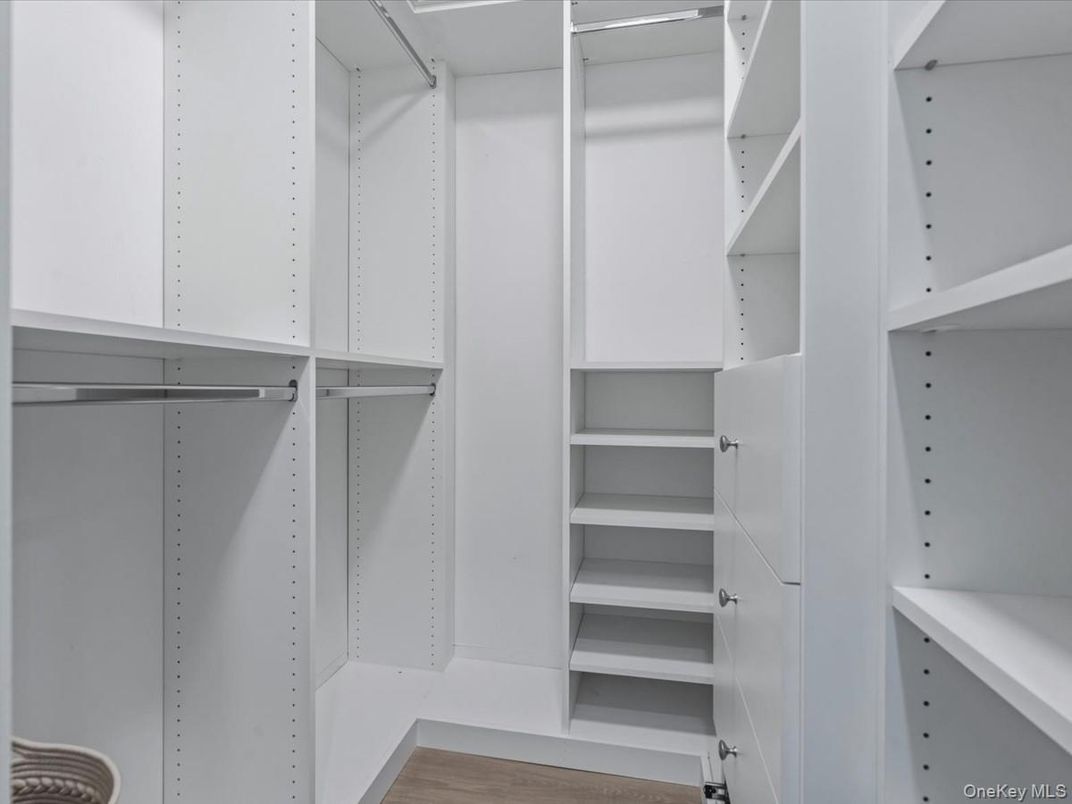 Interior, Walk-in Closets, Wood Texture Flooring