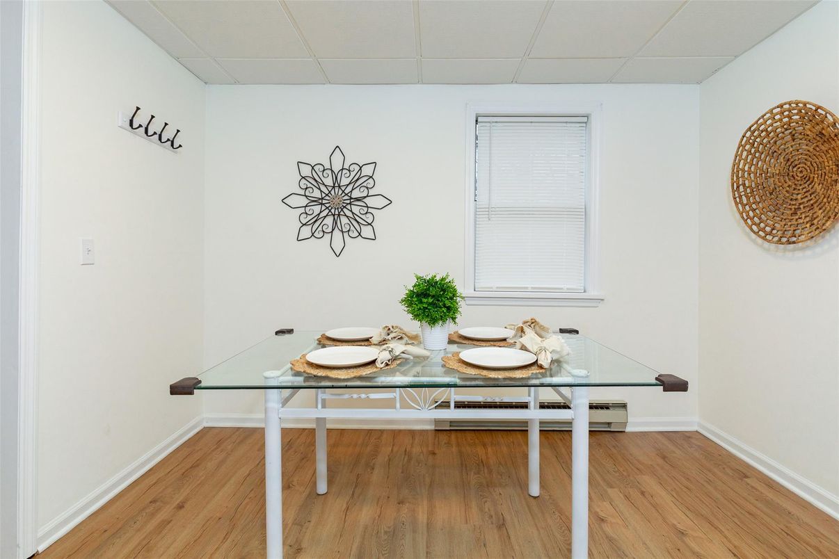 Dining room, Interior, Wood Texture Flooring