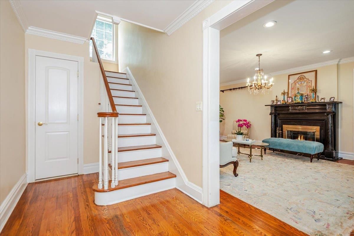 Chandelier, Fireplace, Interior, Recessed Lighting, Wood Texture Flooring