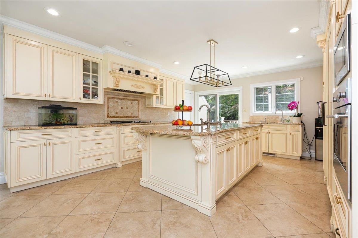 Interior, Kitchen, Pendant Lights, Recessed Lighting