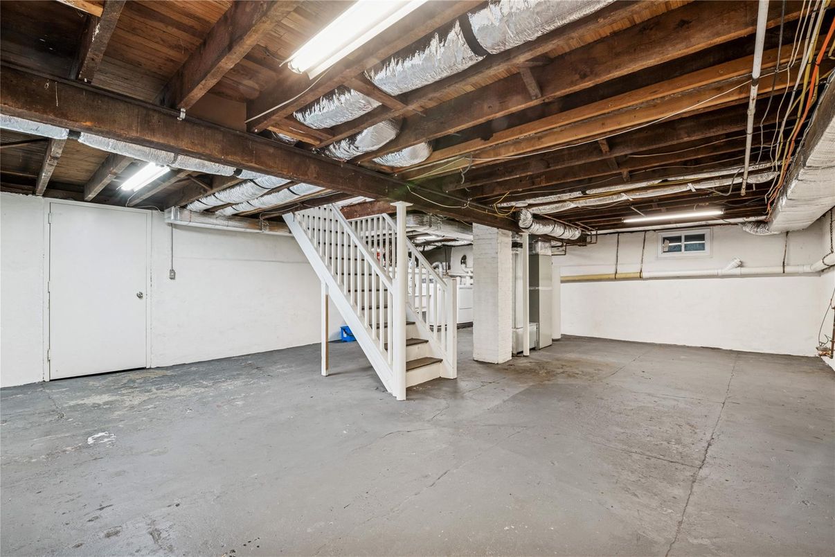 Interior, Wooden Beams