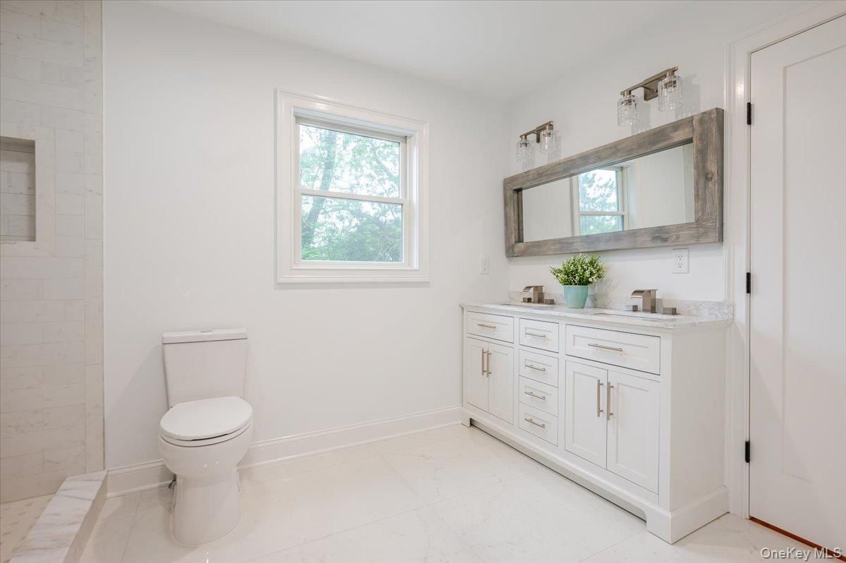 Bathroom, Dual Sink Vanities, Interior, Marble