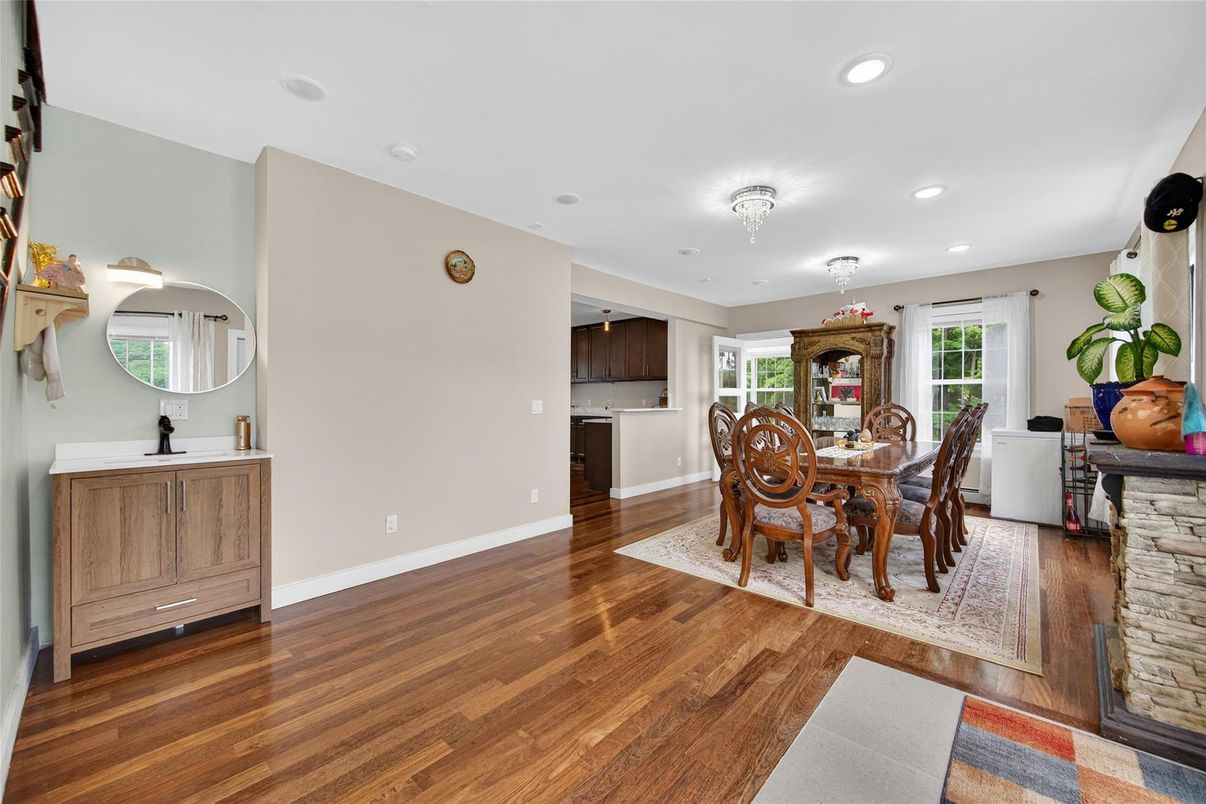 Dining room, Interior, Kitchen, Recessed Lighting, Wood Texture Flooring
