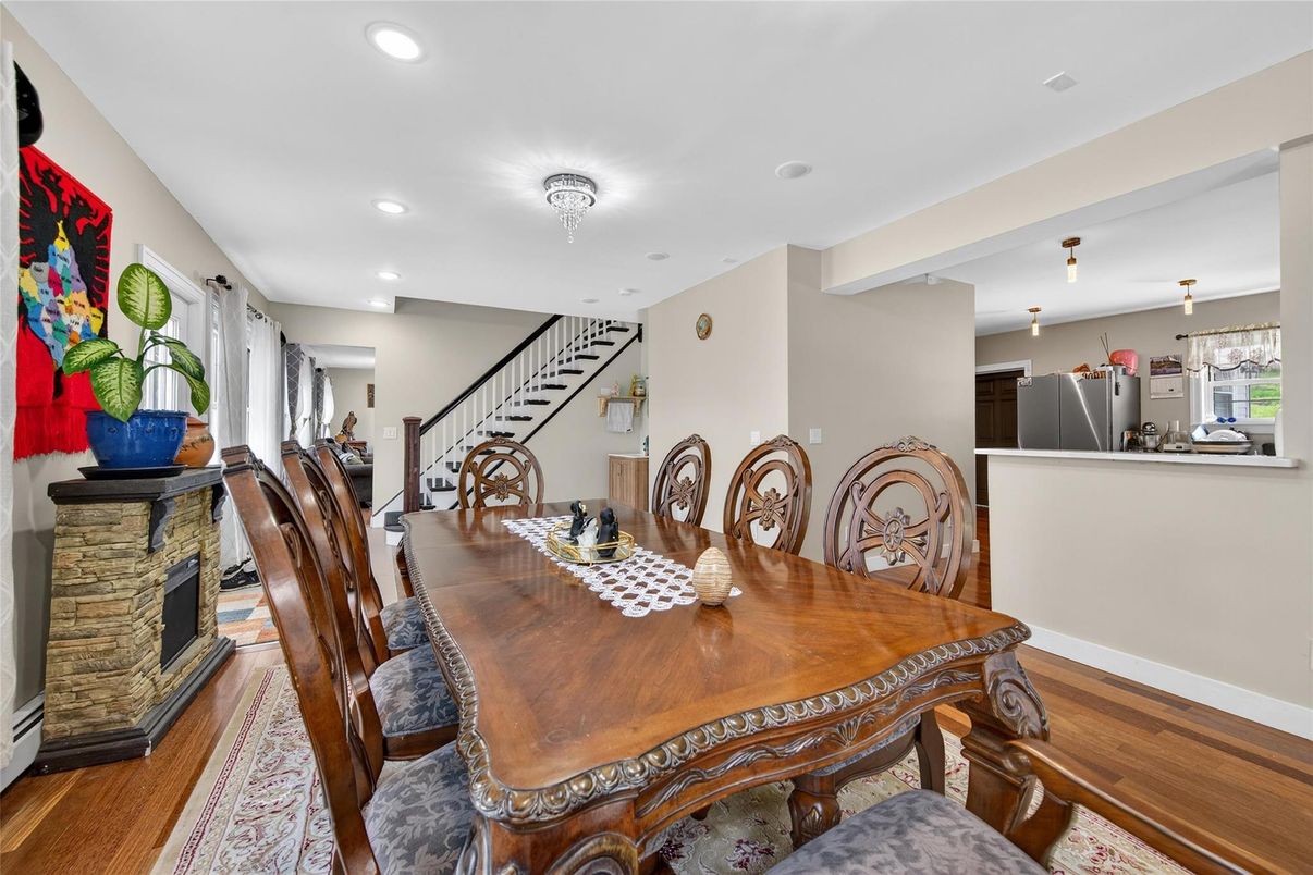 Dining room, Fireplace, Interior, Recessed Lighting, Wood Texture Flooring