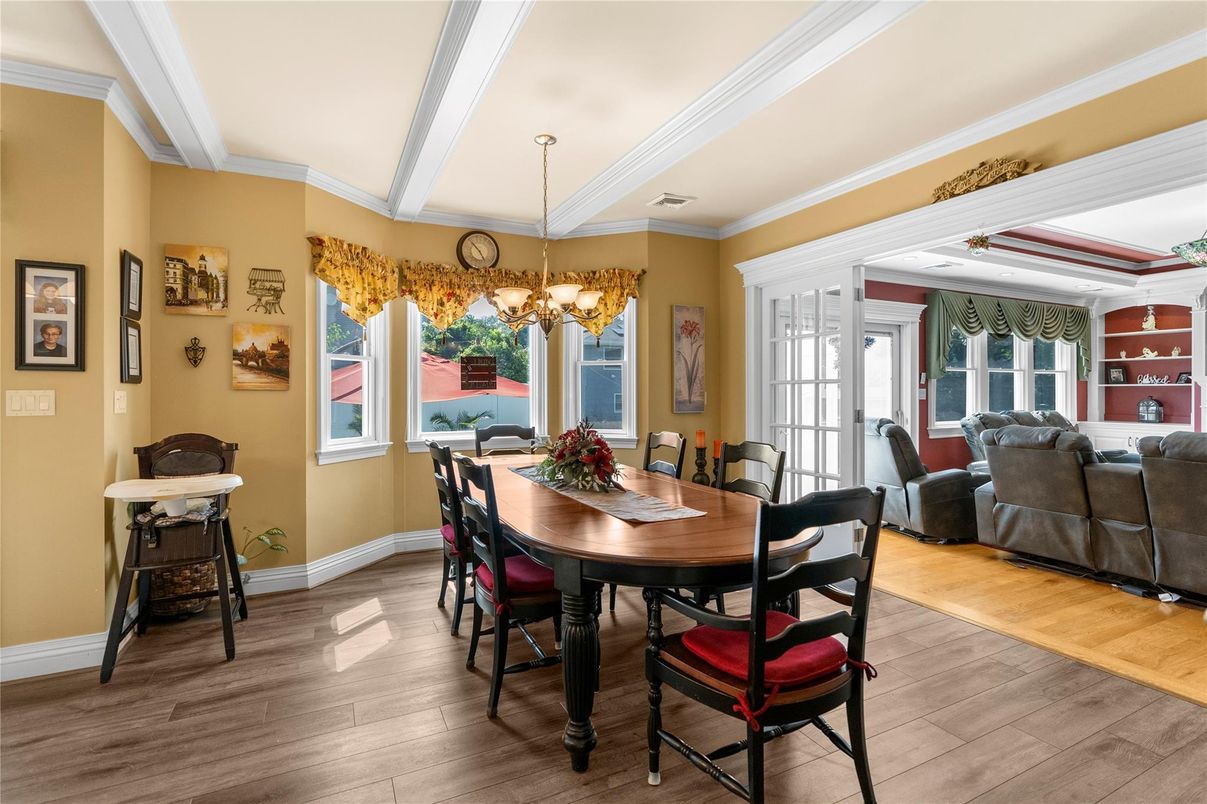Chandelier, Dining room, Interior, Living room, Wood Texture Flooring