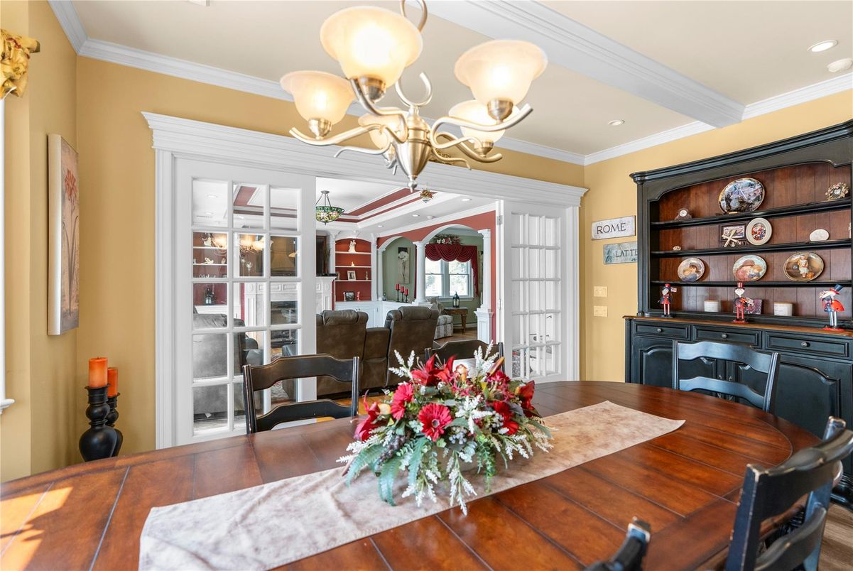Chandelier, Dining room, Interior, Recessed Lighting