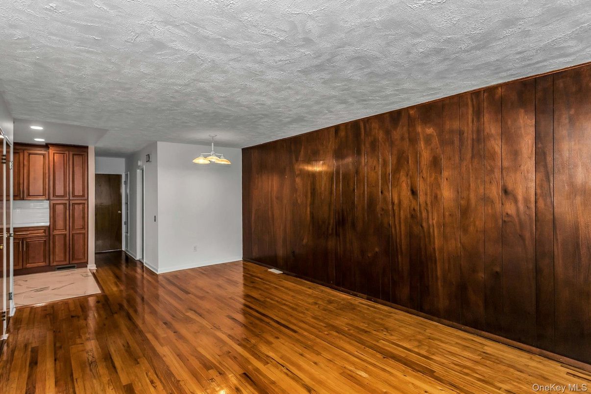 Empty room, Interior, Recessed Lighting, Wood Texture Flooring, Wooden Walls