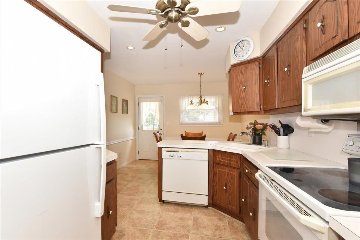 Dining room, Interior, Kitchen, Pendant Lights, Recessed Lighting