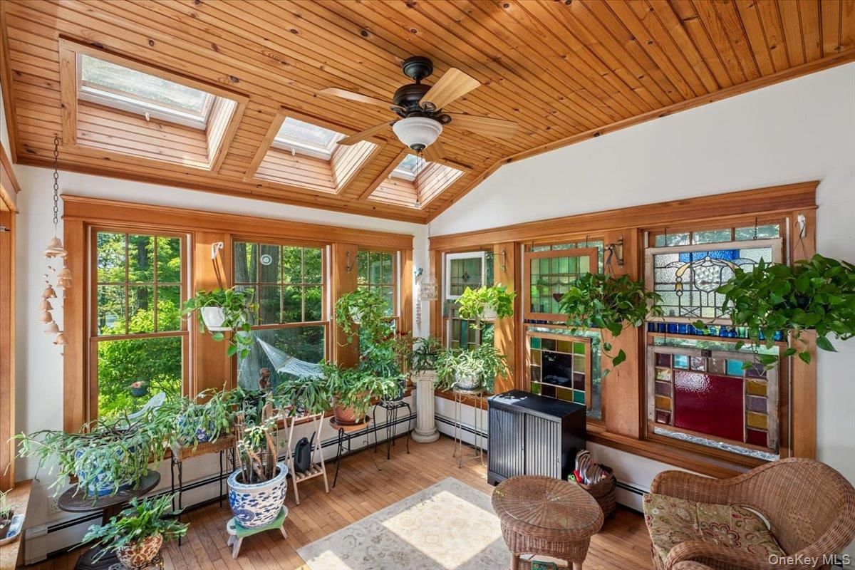 Interior, Sun Room, Wooden Ceilings, Wood Texture Flooring