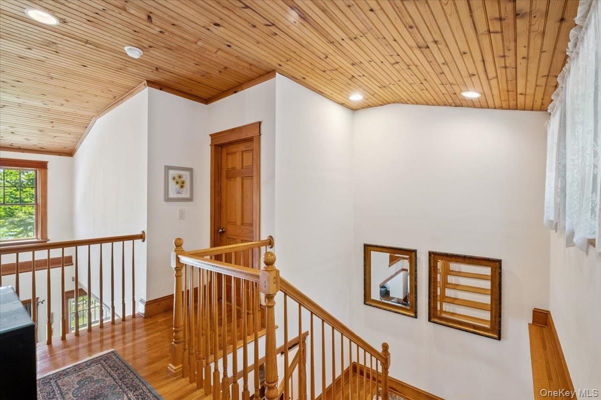 Interior, Recessed Lighting, Wooden Ceilings, Wood Texture Flooring