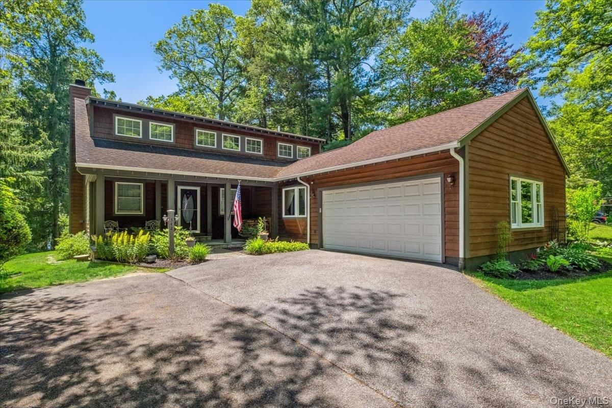 Attached, Exterior, Facade, Log Home