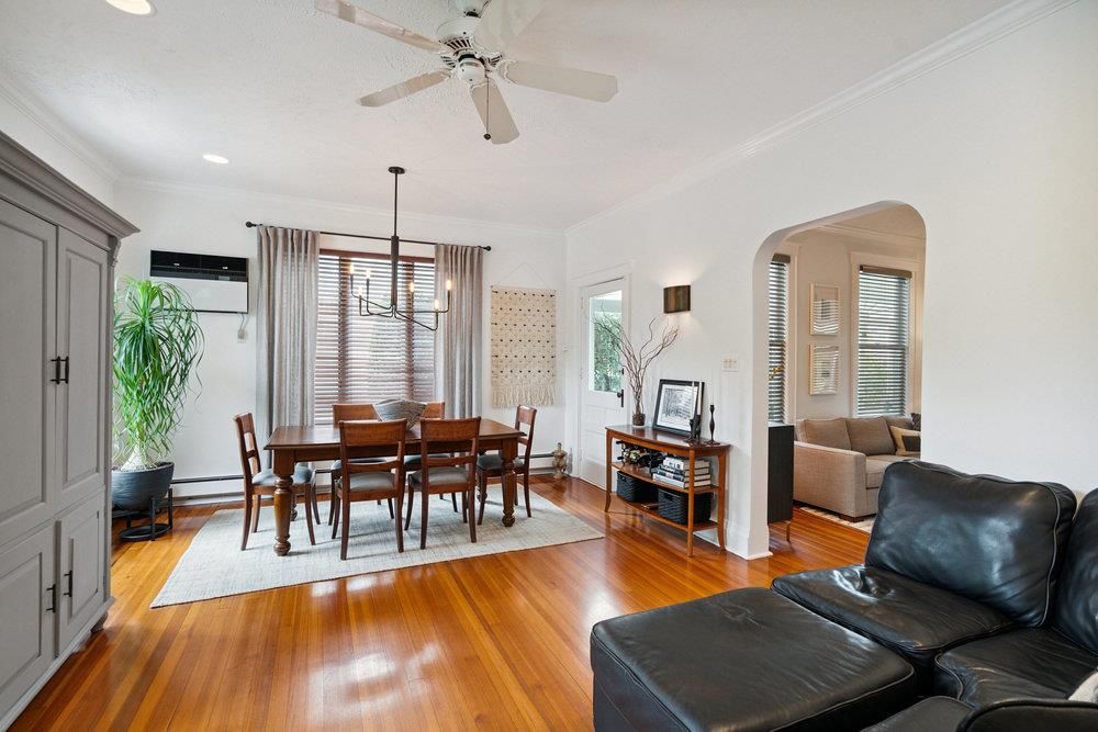 Dining room, Interior, Living room, Recessed Lighting, Wood Texture Flooring