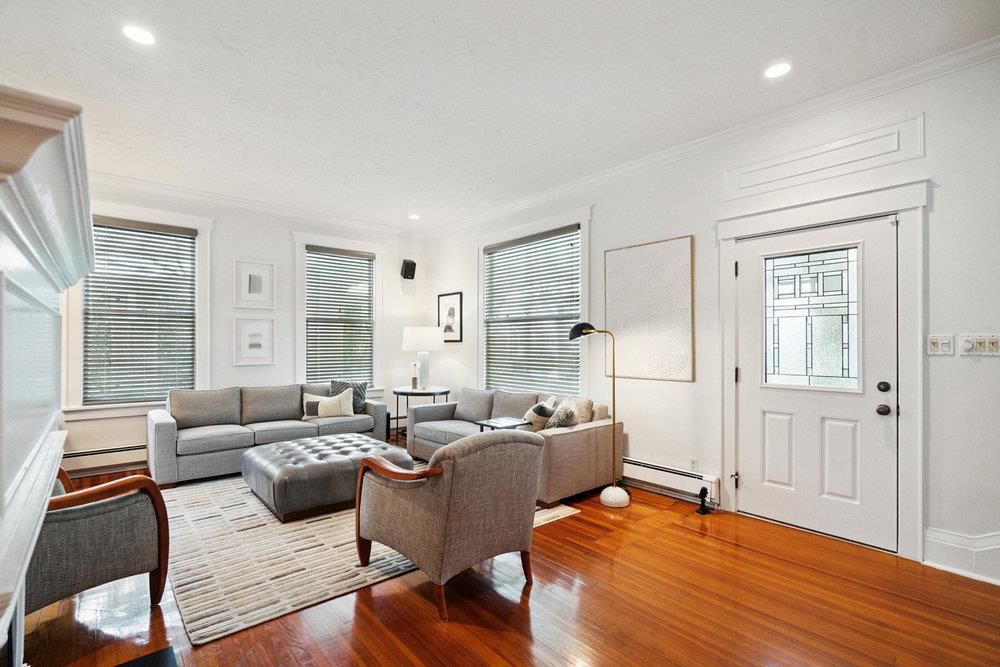 Interior, Living room, Recessed Lighting, Wood Texture Flooring