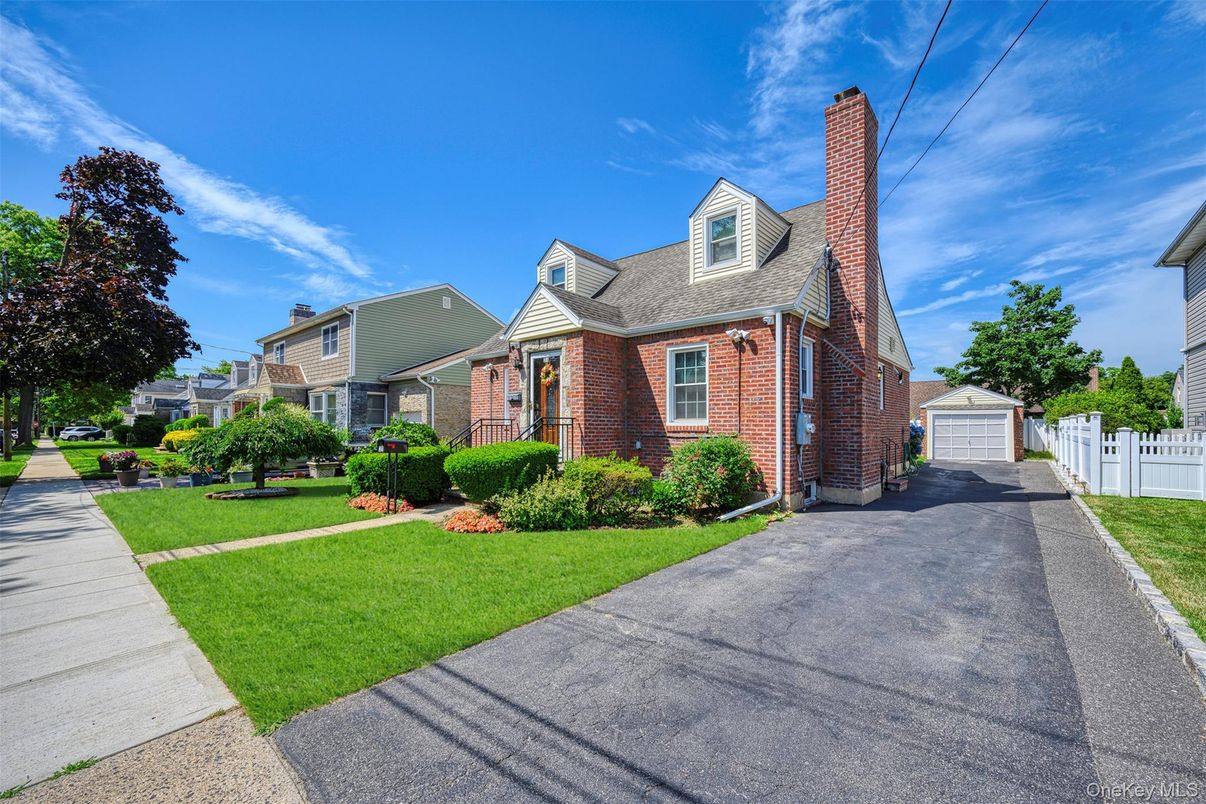 Detached Garage, Exterior, Facade, Brick Facade, Cape Cod