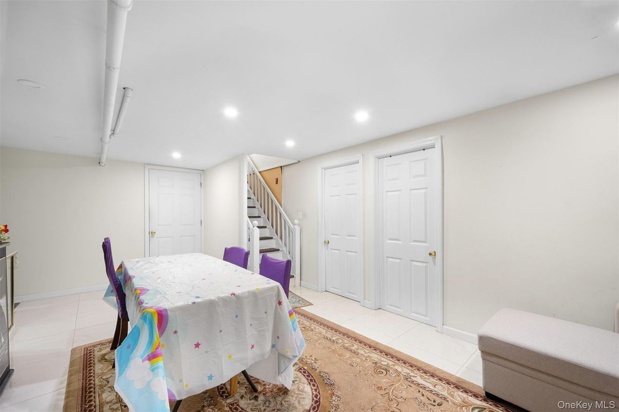 Interior, Recessed Lighting