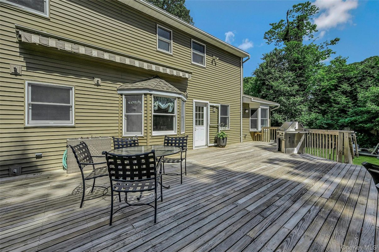 Exterior, Outdoor Kitchen