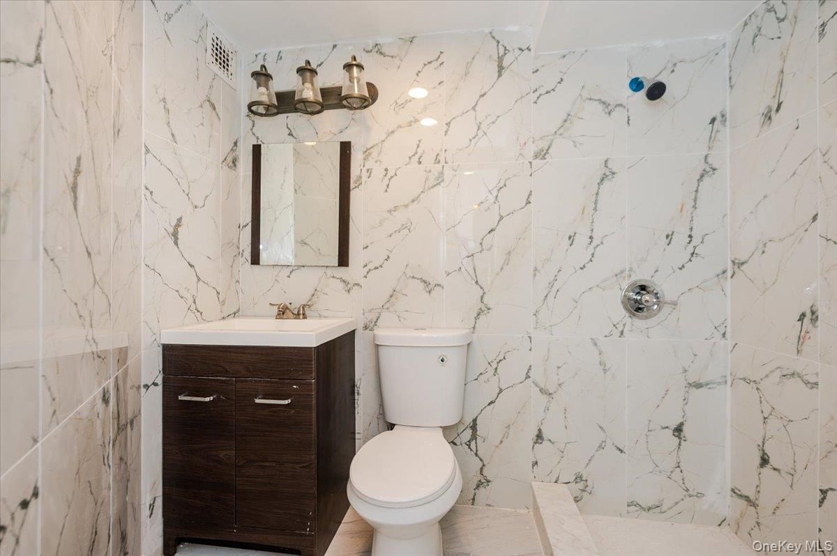 Bathroom, Interior, Marble Walls