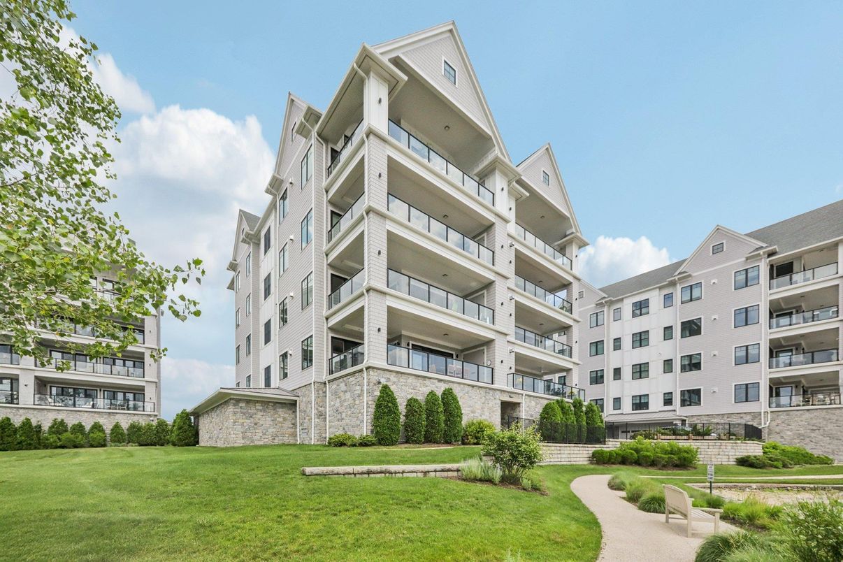 Exterior, Facade, Condo Building