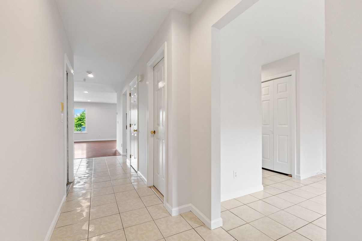 Interior, Recessed Lighting