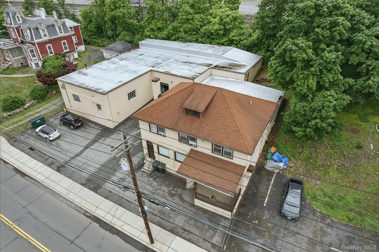 Exterior, Drone