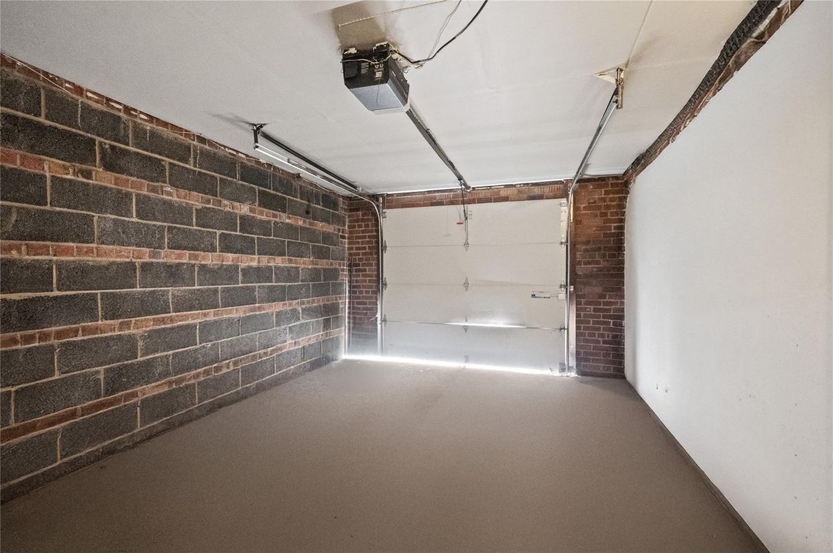 Garage, Interior, Stone Walls