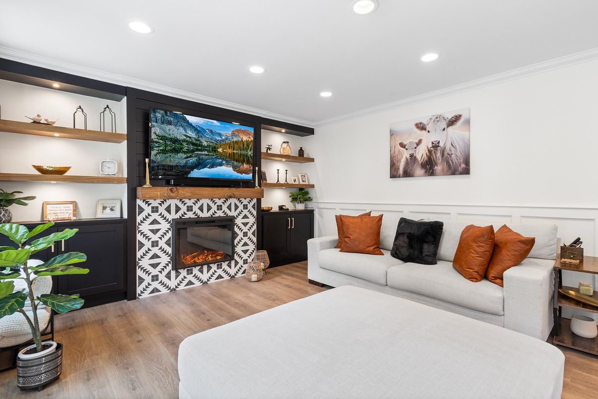 Fireplace, Interior, Living room, Recessed Lighting, Wood Texture Flooring