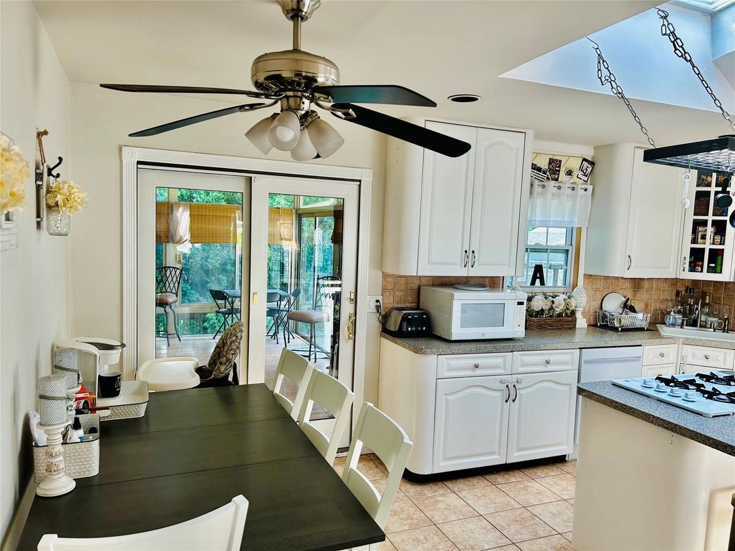 Dining room, Interior, Kitchen