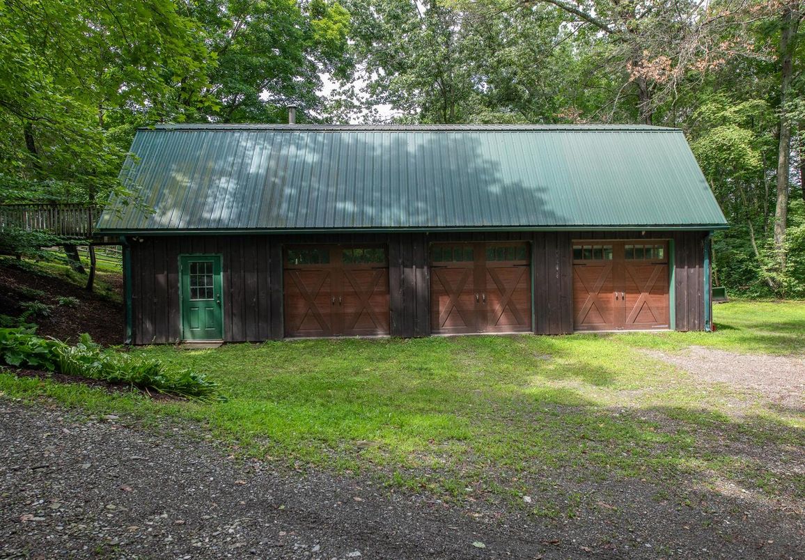 Backyard, Detached Garage, Exterior