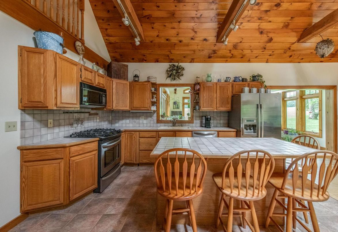 Interior, Kitchen, Stainless Steel Appliances, Tile Countertops, Wooden Beams, Wooden Ceilings
