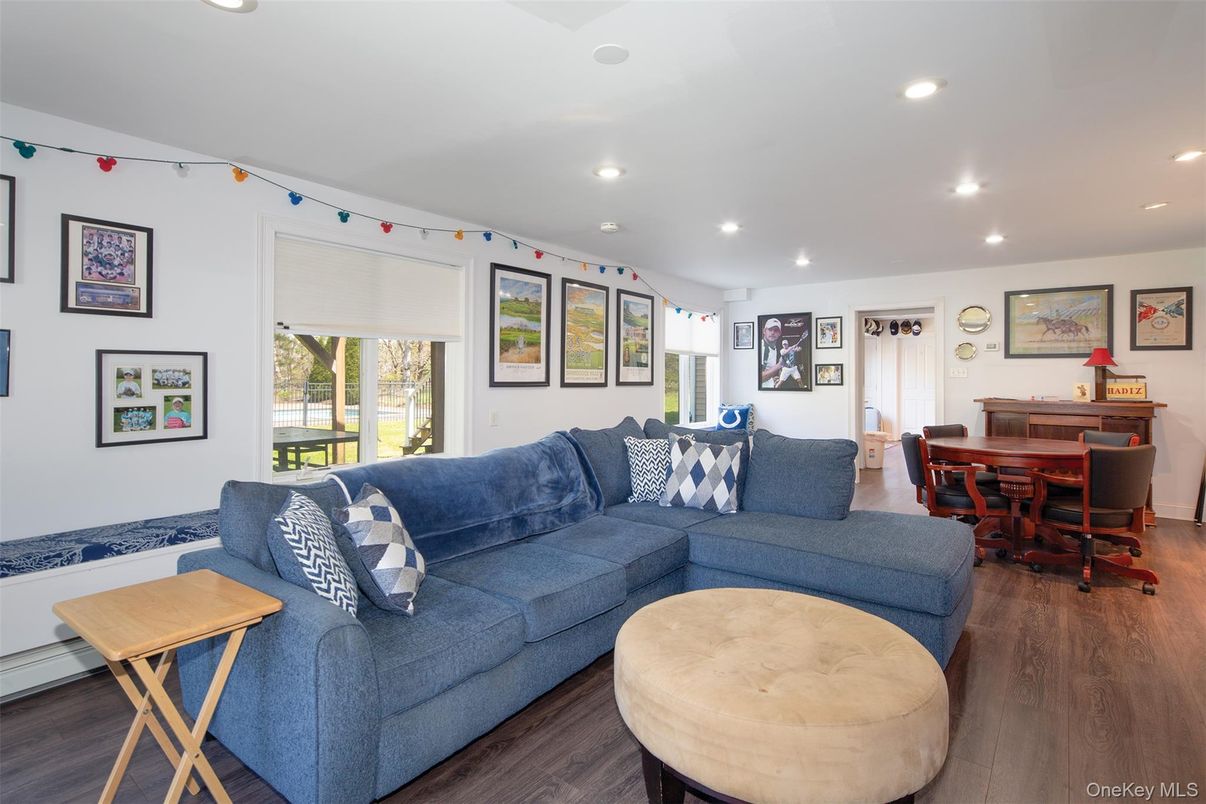 Dining room, Interior, Living room, Recessed Lighting, Wood Texture Flooring