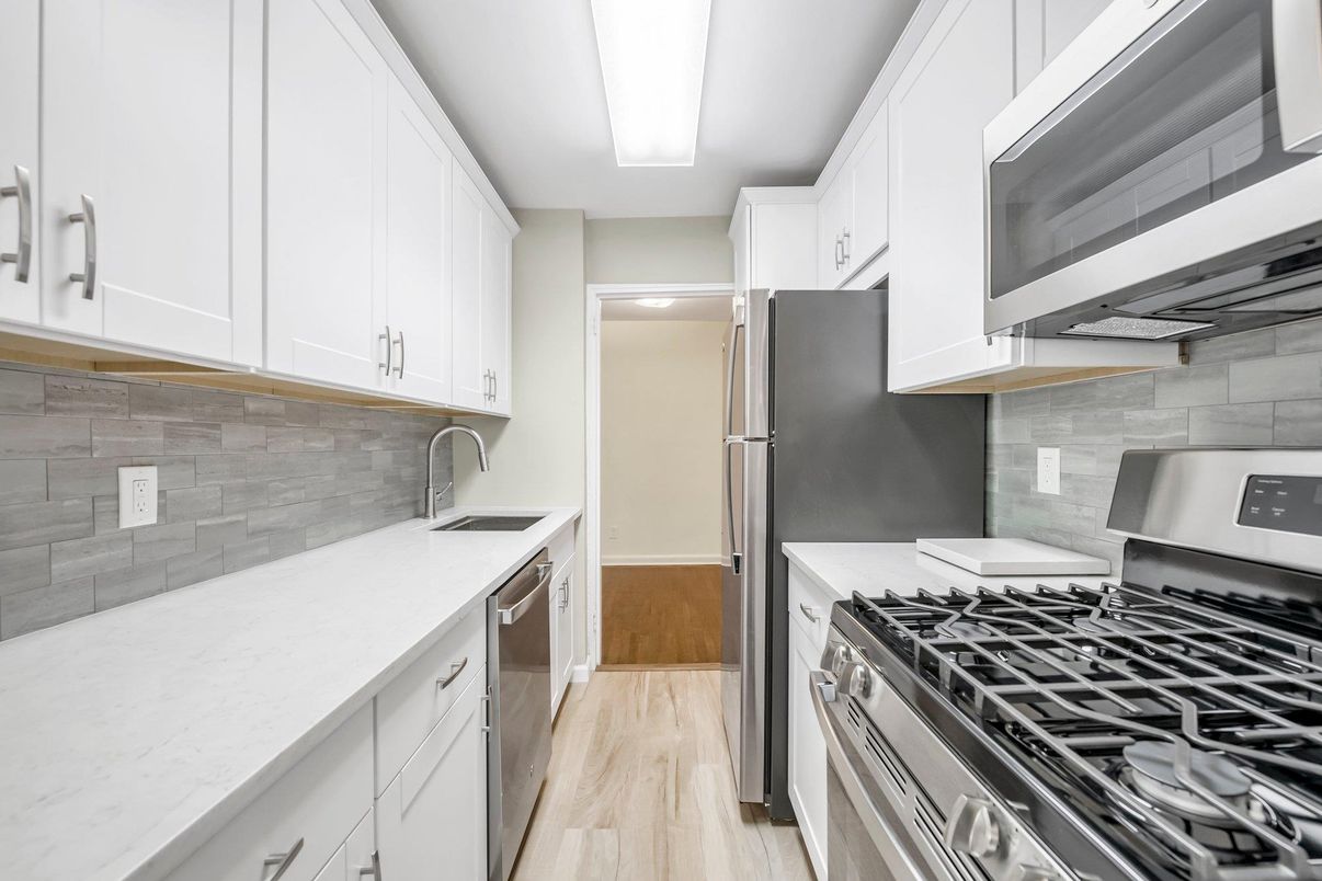 Interior, Kitchen, Stainless Steel Appliances, Wood Texture Flooring