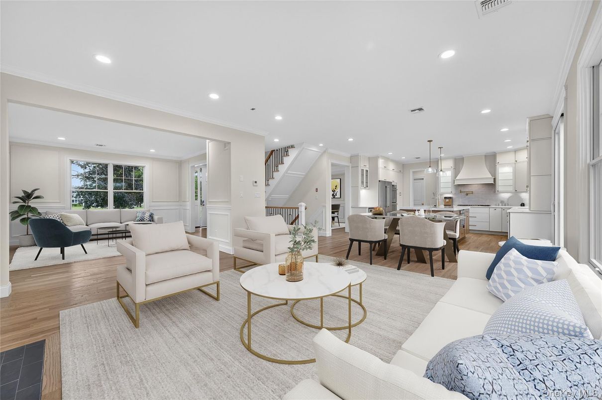 Dining room, Interior, Kitchen, Living room, Pendant Lights, Recessed Lighting, Stainless Steel Appliances, Wood Texture Flooring