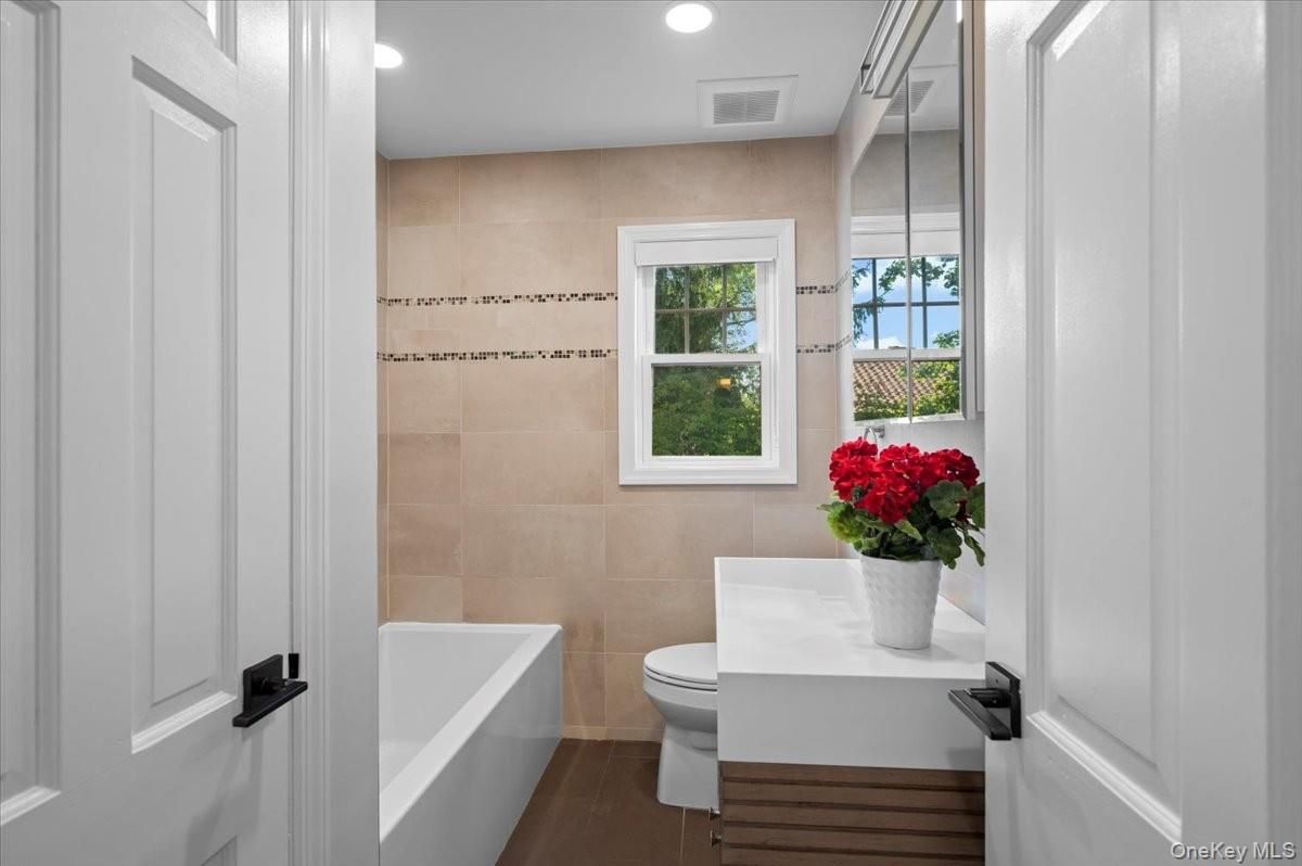 Bathroom, Interior, Recessed Lighting, Wood Texture Flooring