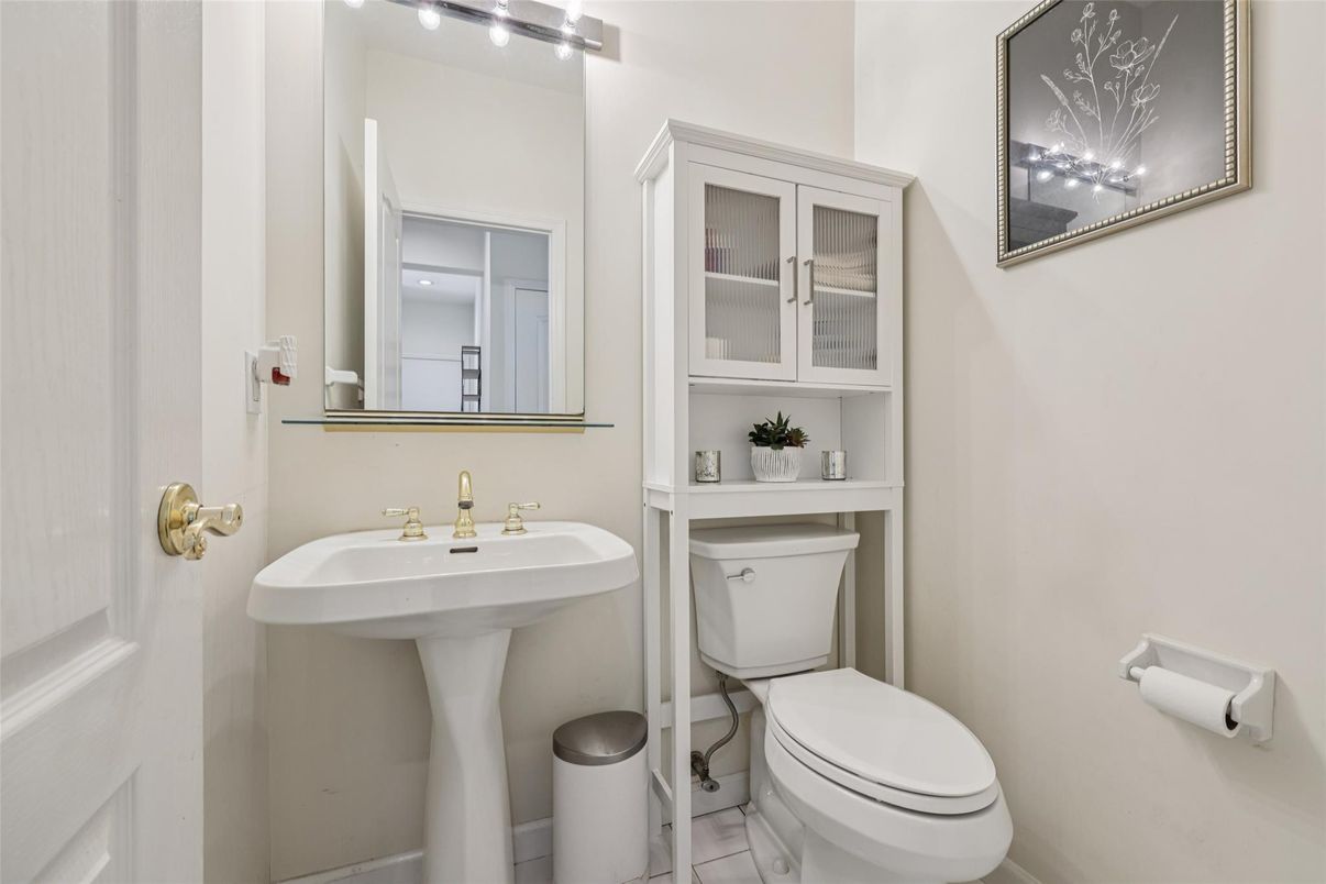 Bathroom, Interior