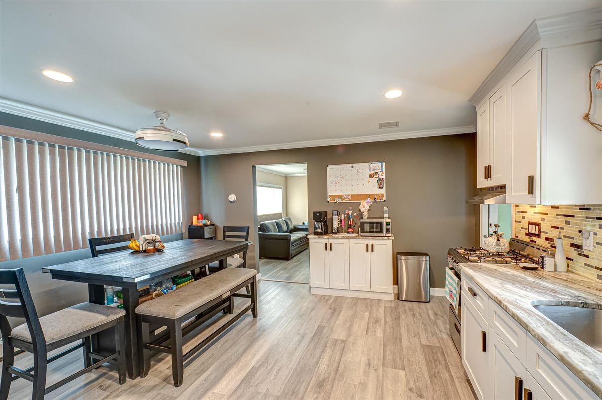 Dining room, Interior, Kitchen, Living room, Recessed Lighting, Wood Texture Flooring