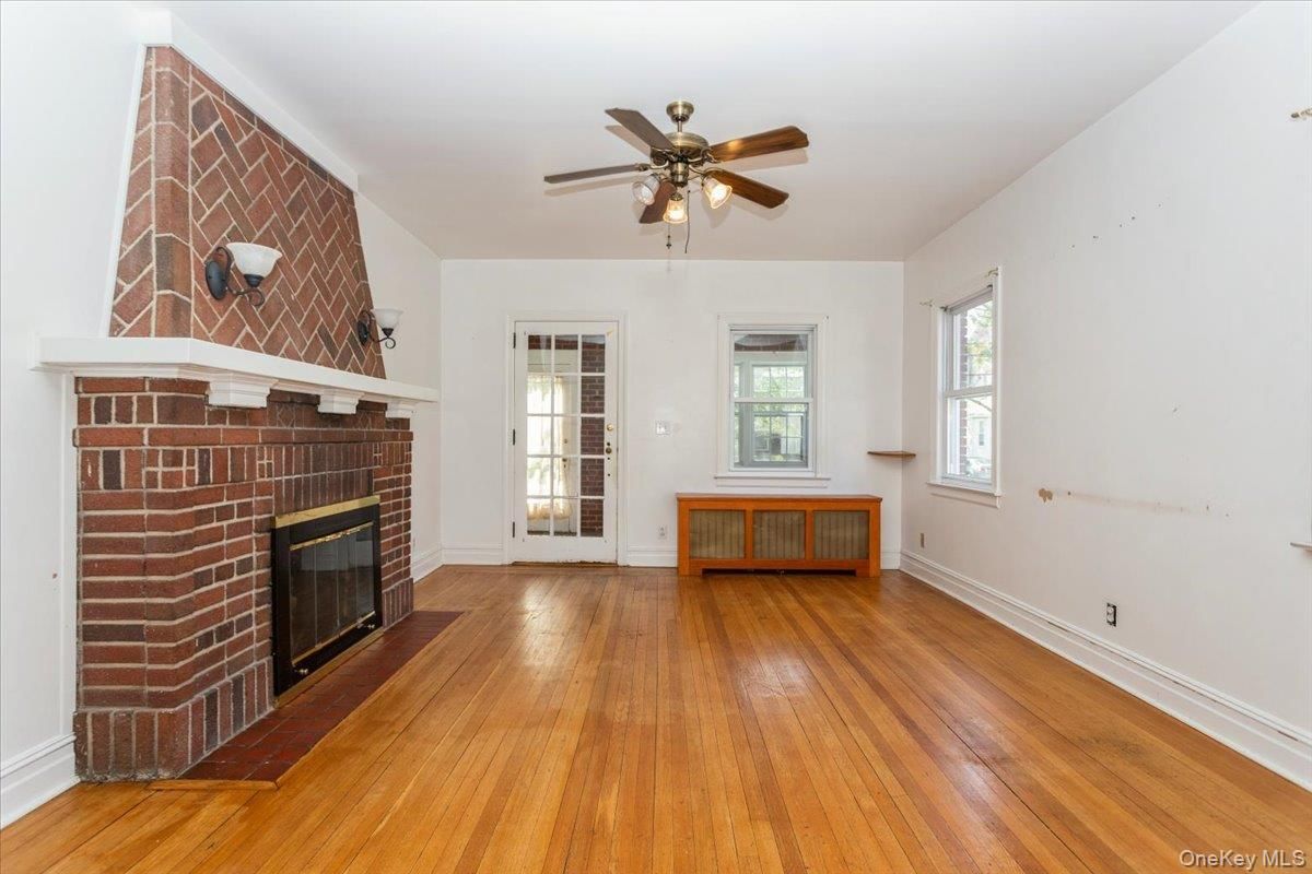Empty room, Fireplace, Interior, Wood Texture Flooring