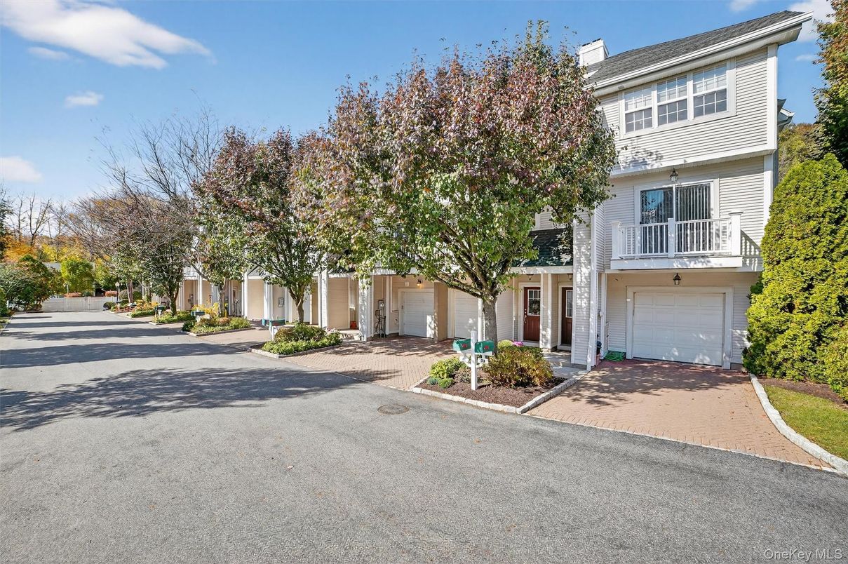 Attached, Exterior, Facade, Georgian