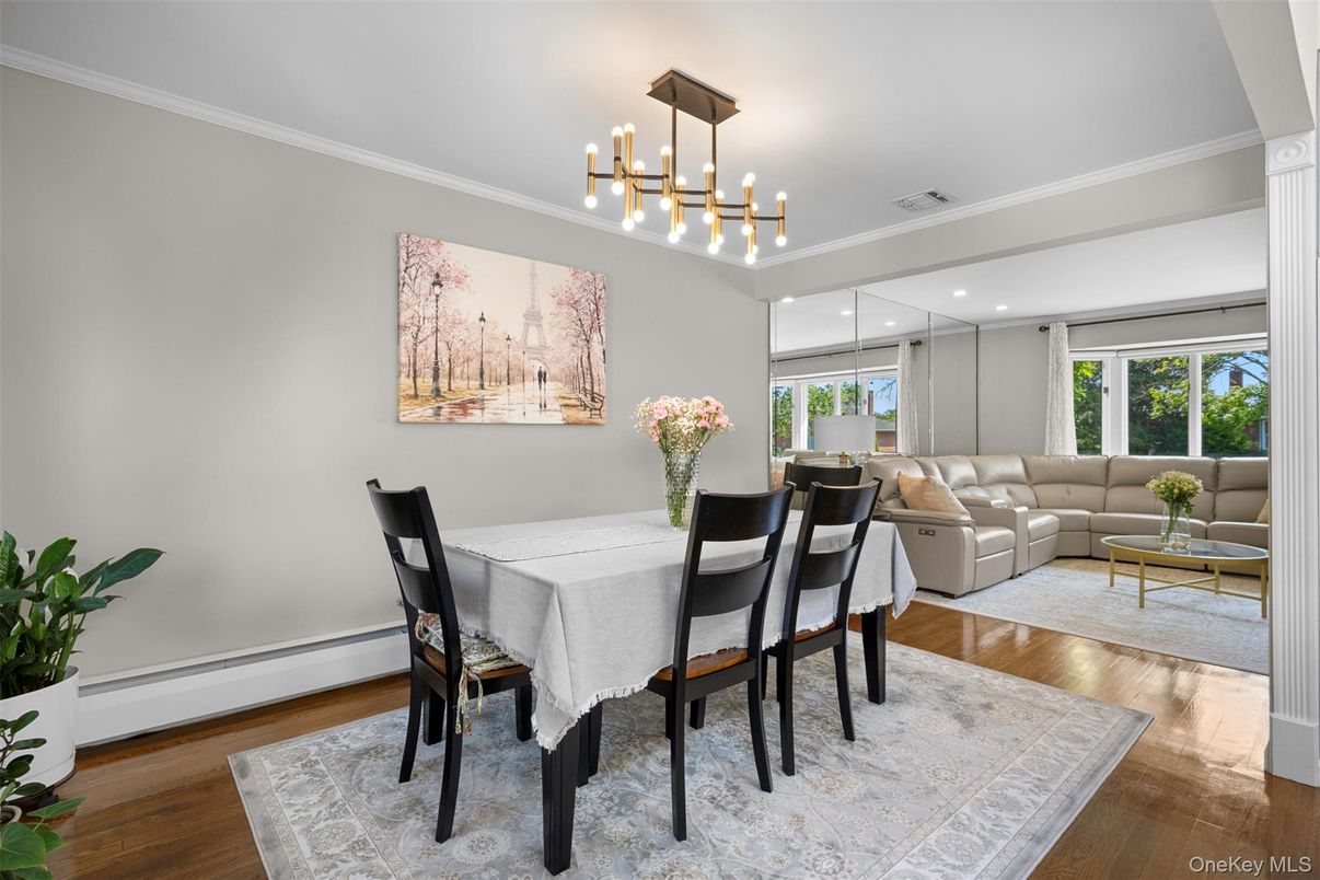 Dining room, Interior, Living room, Pendant Lights, Recessed Lighting, Wood Texture Flooring