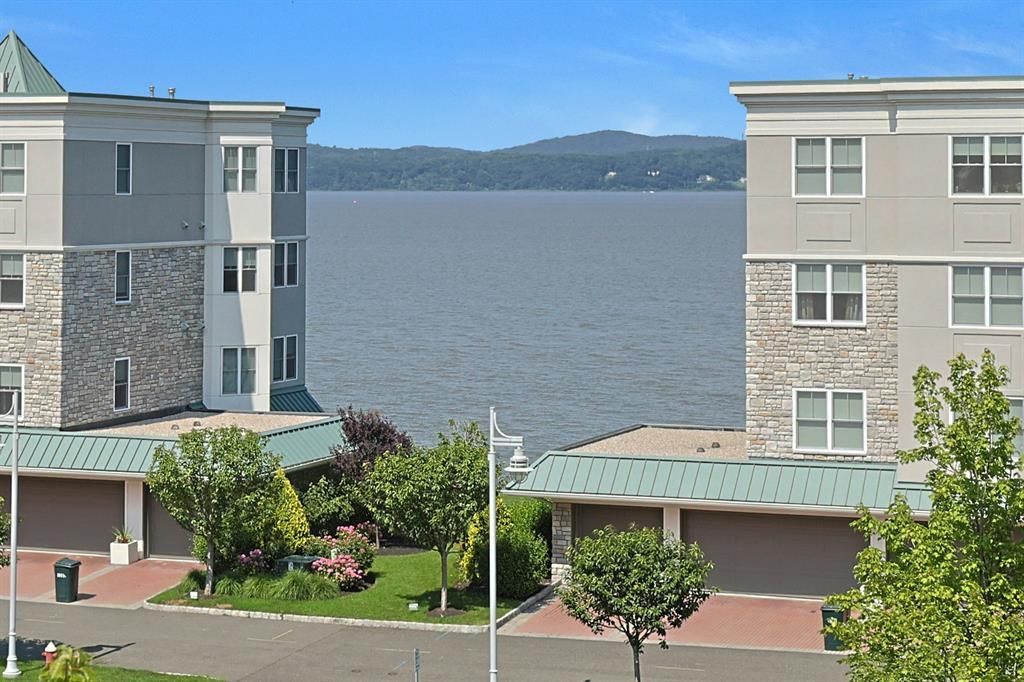 Exterior, Water
