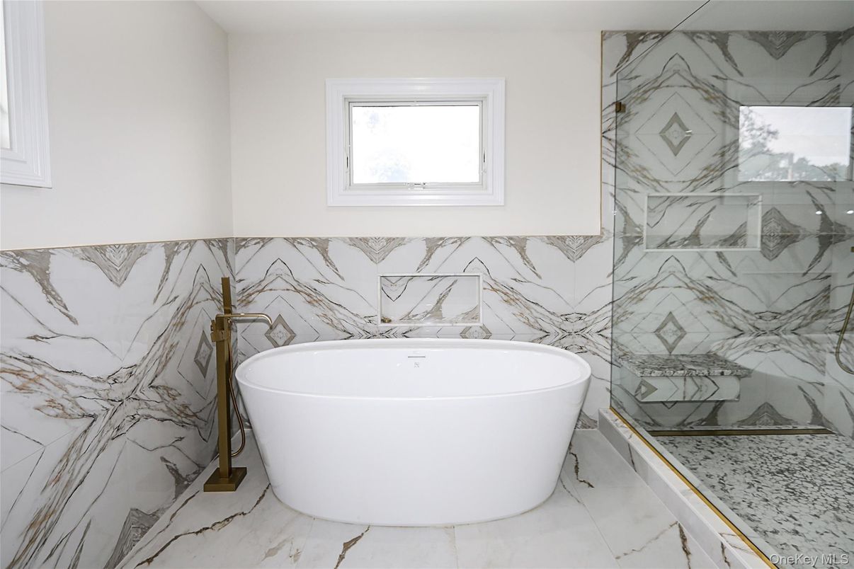Bathroom, Free Standing Baths, Interior, Marble, Marble Walls