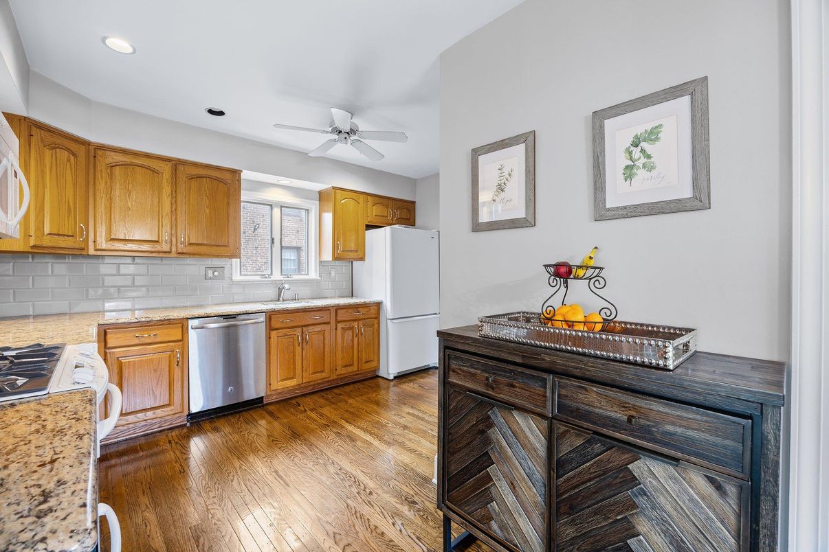 Interior, Kitchen, Recessed Lighting, Wood Texture Flooring