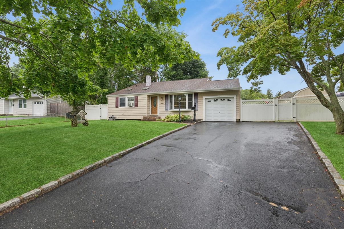 Attached, Backyard, Exterior, Facade, Ranch