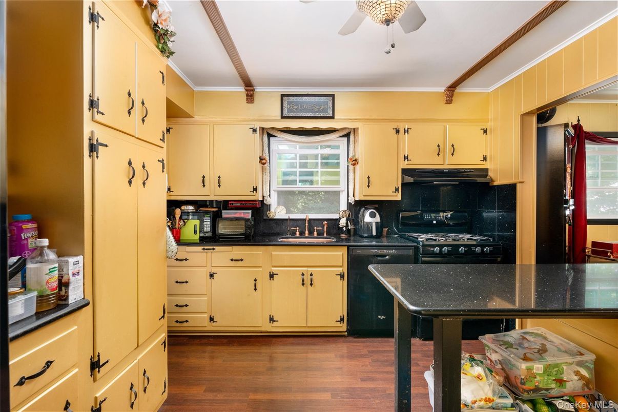 Interior, Kitchen, Wood Texture Flooring