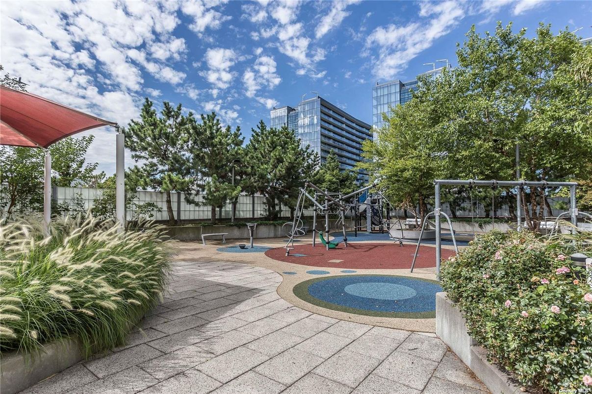 Backyard, Exterior, Playground