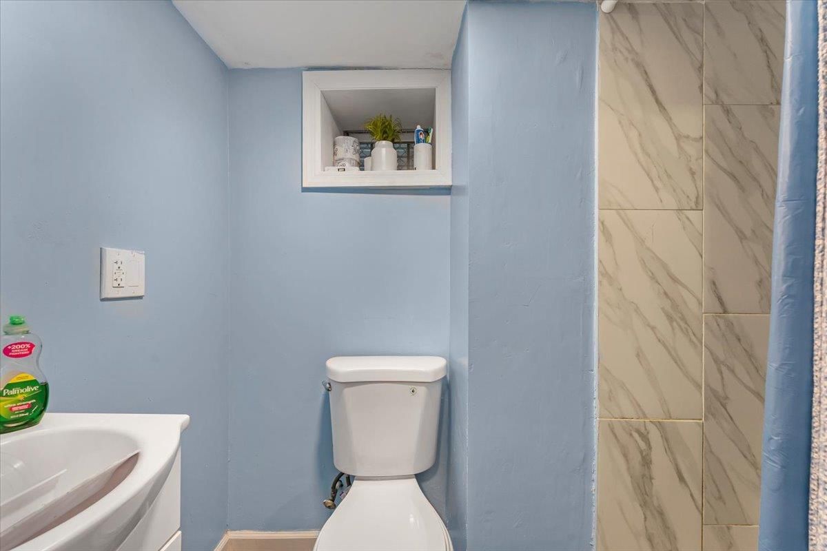 Bathroom, Interior, Marble Walls